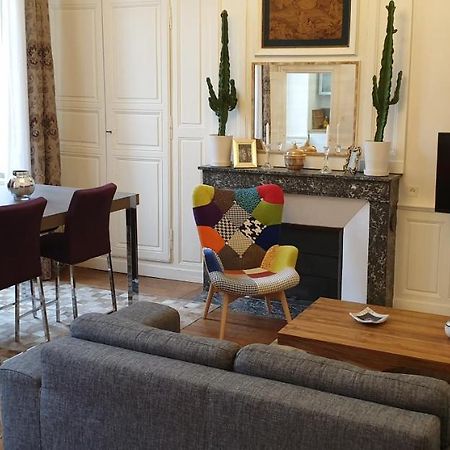 Ferienwohnung Calme Et Au Coeur Du Centre Historique Bourges Exterior foto