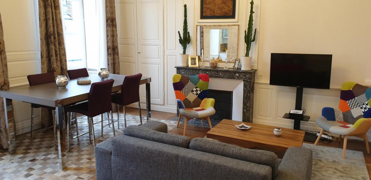 Ferienwohnung Calme Et Au Coeur Du Centre Historique Bourges Exterior foto
